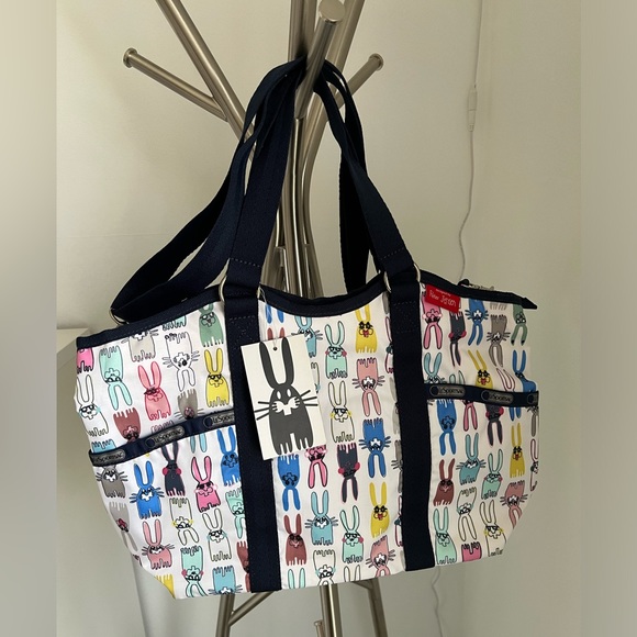 NWT LeSportsac Peter Jensen Large Shoulder Crossbody Bag - Picture 1 of 13